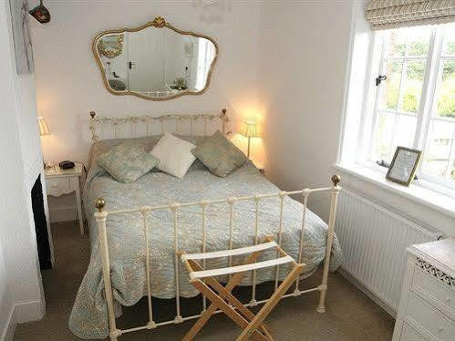 Flint Cottage Чічестер Екстер'єр фото